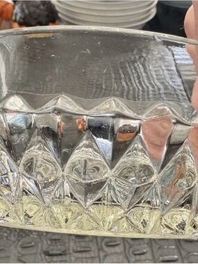 Source Unknown Clear Pressed Glass Serving Bowl
